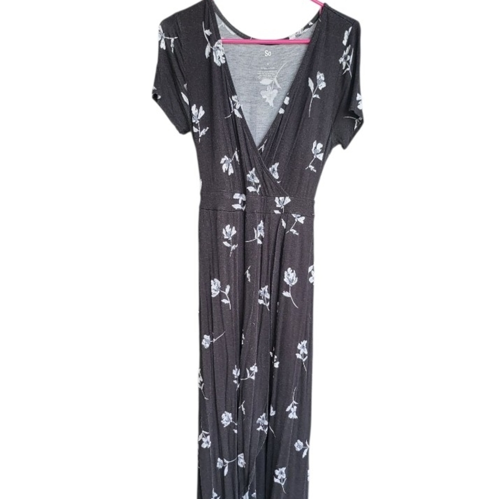SO Dress M Black High Low Floral Short Sleeve